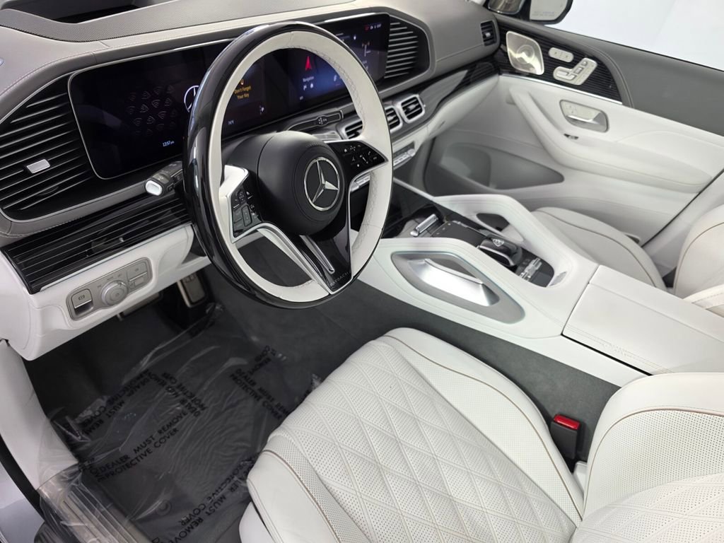 Certified 2024 Mercedes-Benz Maybach GLS 600 4MATIC image 10