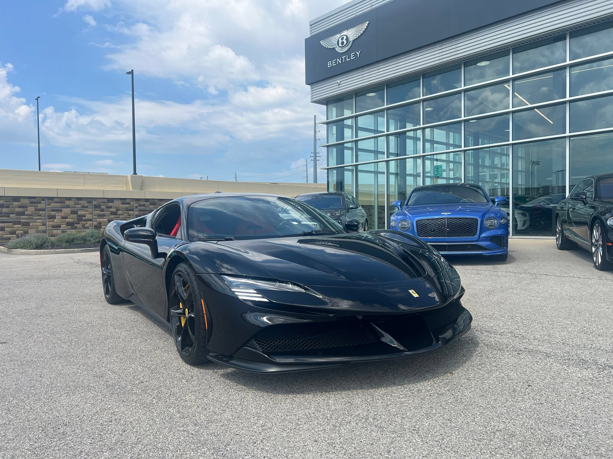 Used 2023 Ferrari SF90 Stradale AWD/4WD image 2