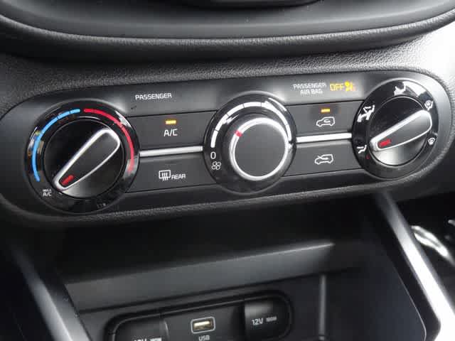 Used 2024 Kia Soul LX w/ Option Group 015 FWD image 24