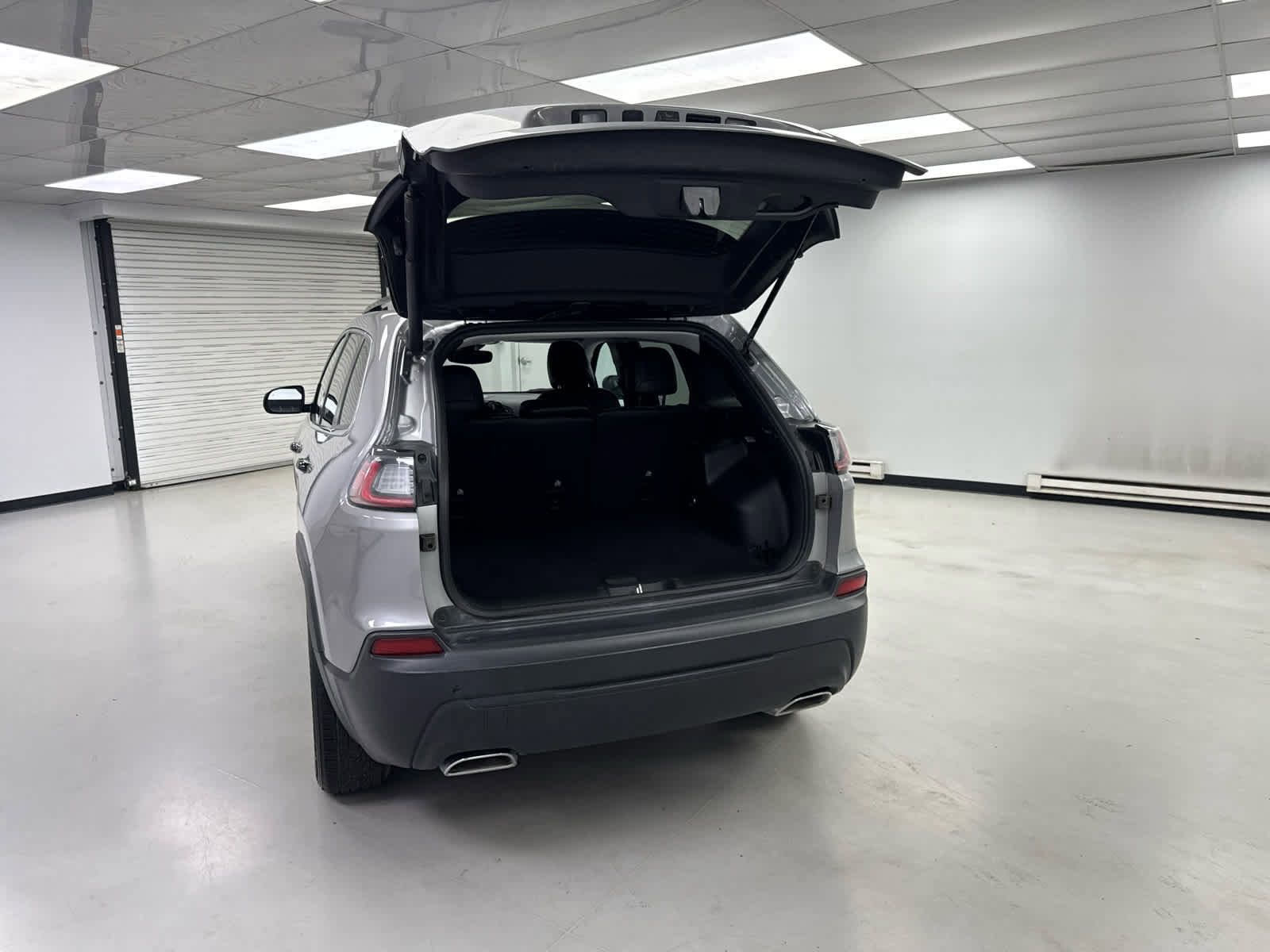 Used 2022 Jeep Cherokee Latitude Lux image 6