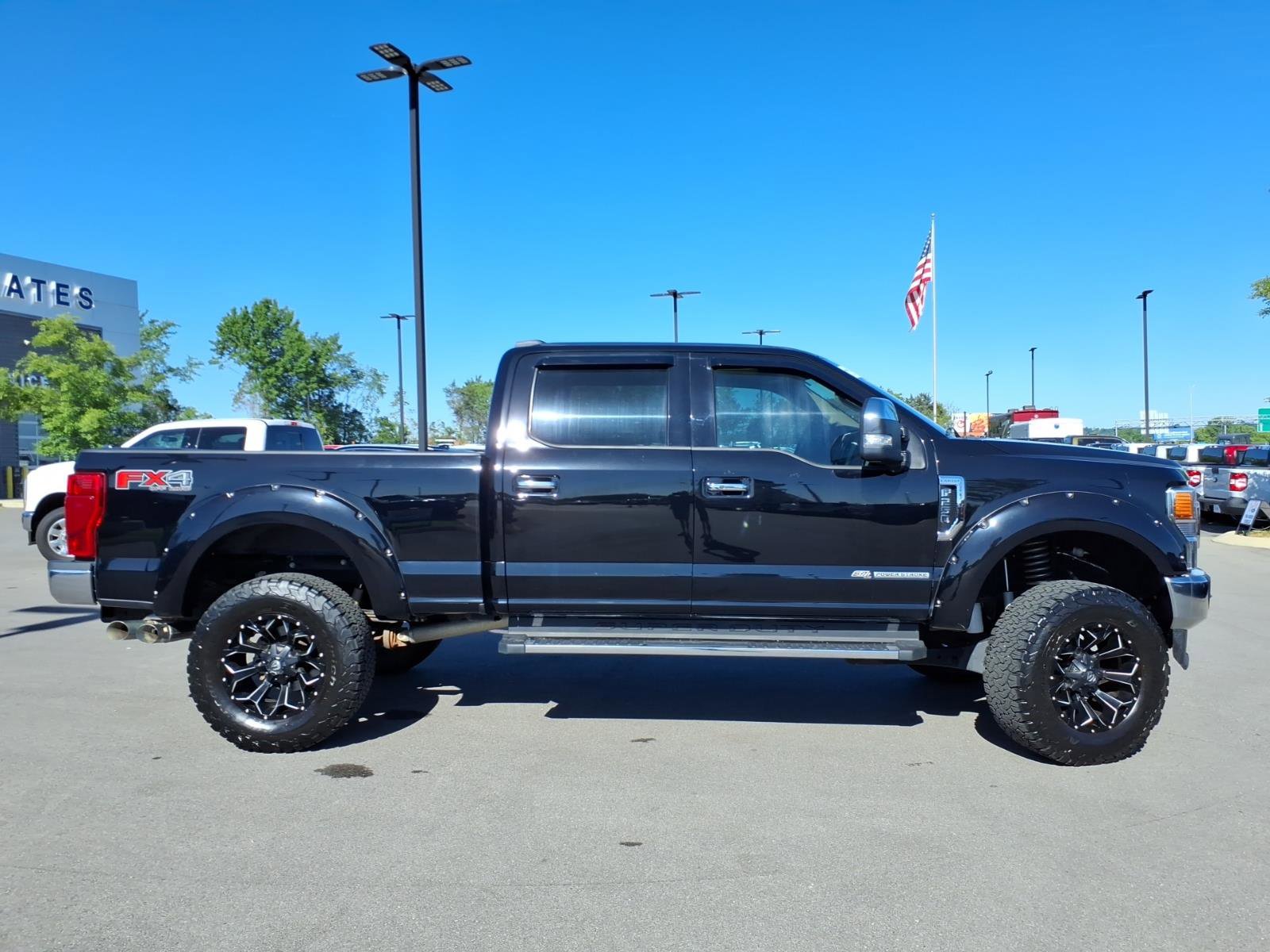 Certified 2021 Ford F250 Lariat w/ Lariat Ultimate Package AWD/4WD image 2