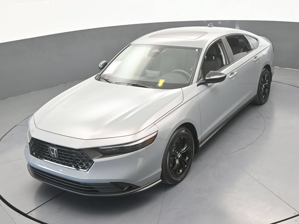 Used 2025 Honda Accord SE image 44