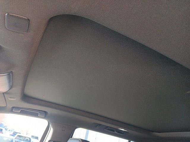 Used 2021 GMC Yukon SLT w/ SLT Premium Package image 27