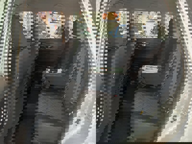 Used 2019 Nissan Rogue S image 19