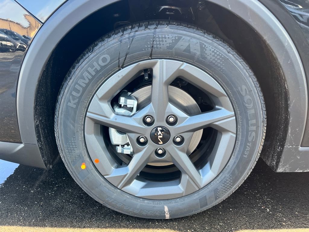 New 2026 Kia K4 LXS FWD image 9