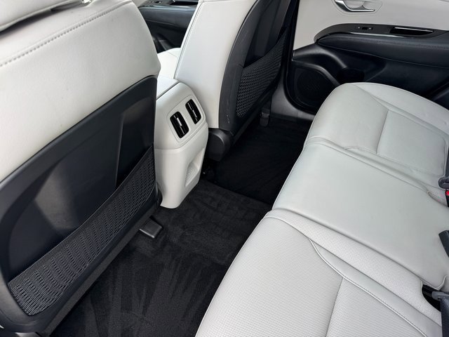 Used 2025 Hyundai Tucson Limited image 17