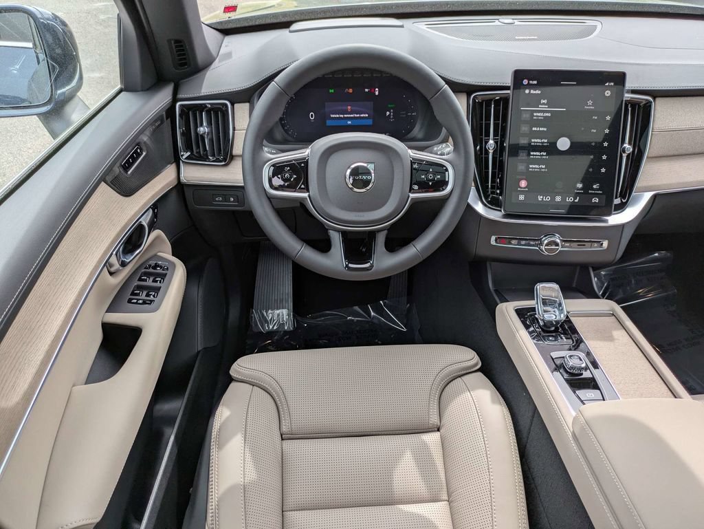 Used 2026 Volvo XC90 T8 Ultra w/ Protection Package Premier AWD/4WD image 19