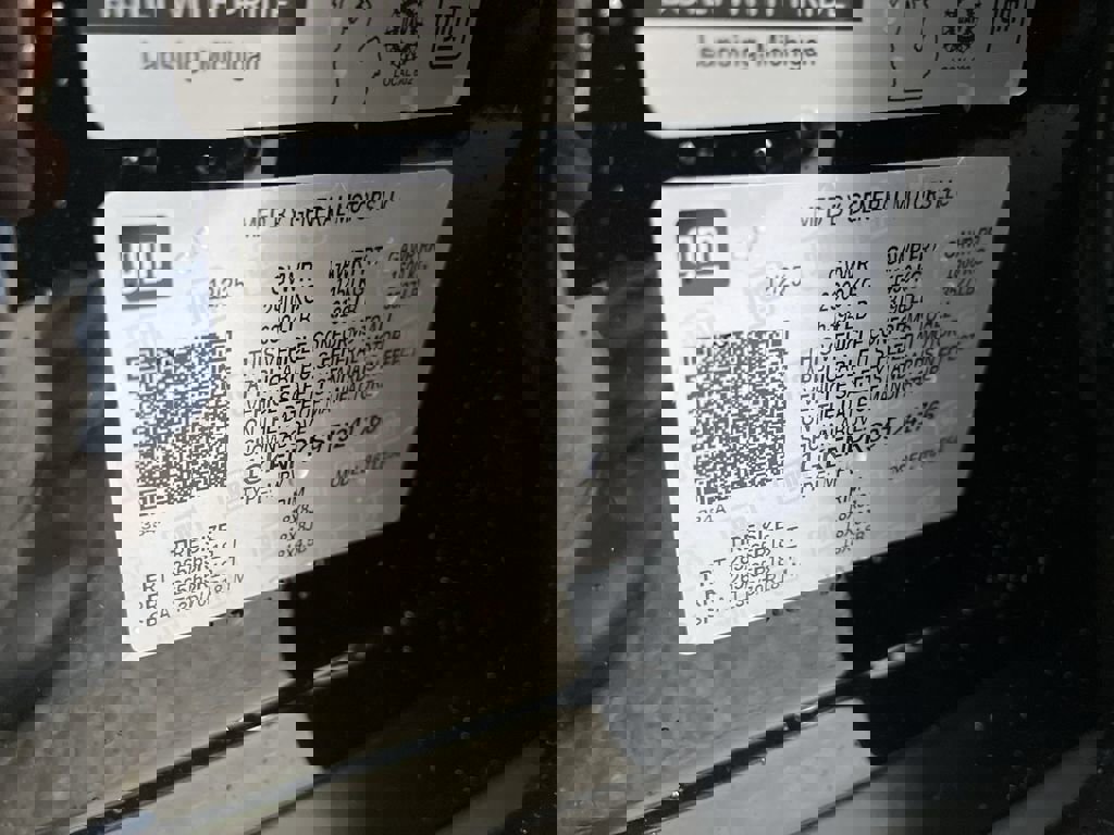 New 2026 GMC Acadia AT4 w/ Super Cruise Package image 34