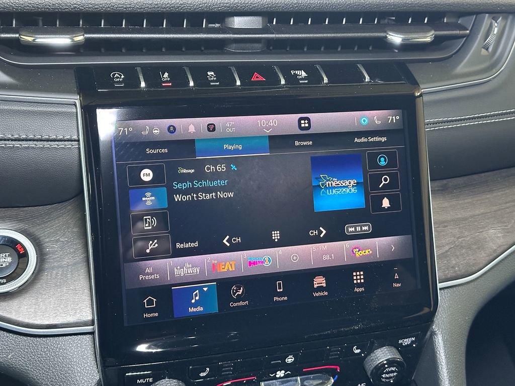 New 2025 Jeep Grand Cherokee Limited w/ MOPAR Finishing Package image 24