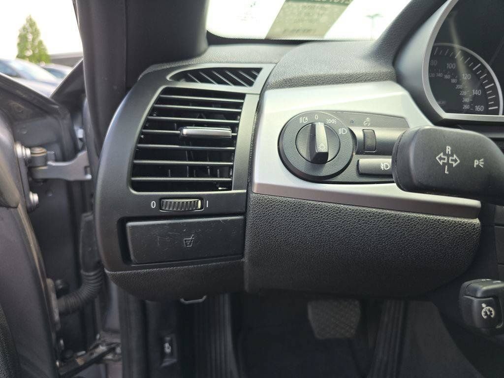 Used 2007 BMW Z4 3.0i RWD image 25