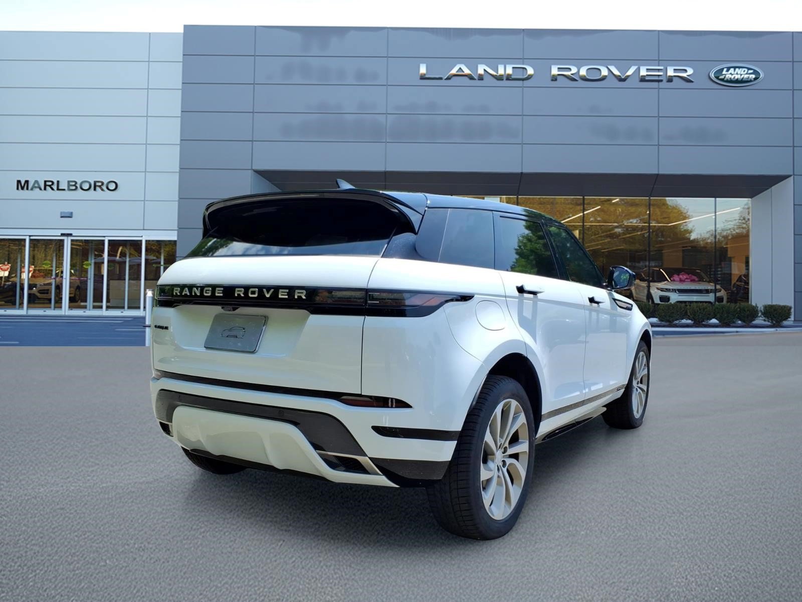 New 2026 Land Rover Range Rover Evoque Hoxton AWD/4WD image 2