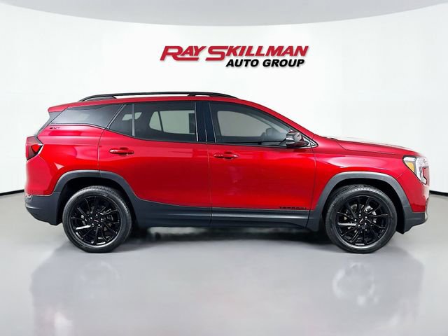 Used 2023 GMC Terrain SLT w/ Infotainment Package II image 8