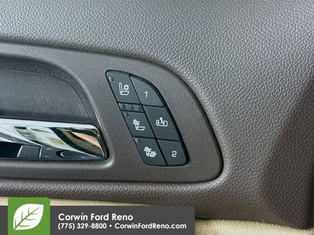 Used 2012 GMC Sierra 2500 Denali w/ Suspension Package, Off-Road AWD/4WD image 21