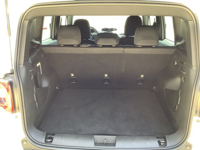 Used 2021 Jeep Renegade Latitude FWD image 28