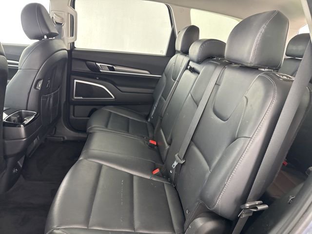 Used 2020 Kia Telluride LX image 26