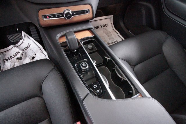 Certified 2024 Volvo XC90 B5 Plus image 11