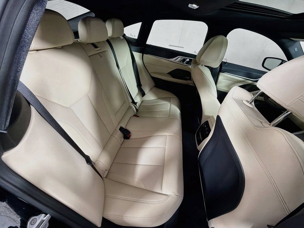Used 2025 BMW i4 xDrive40i w/ Premium Package AWD/4WD image 29