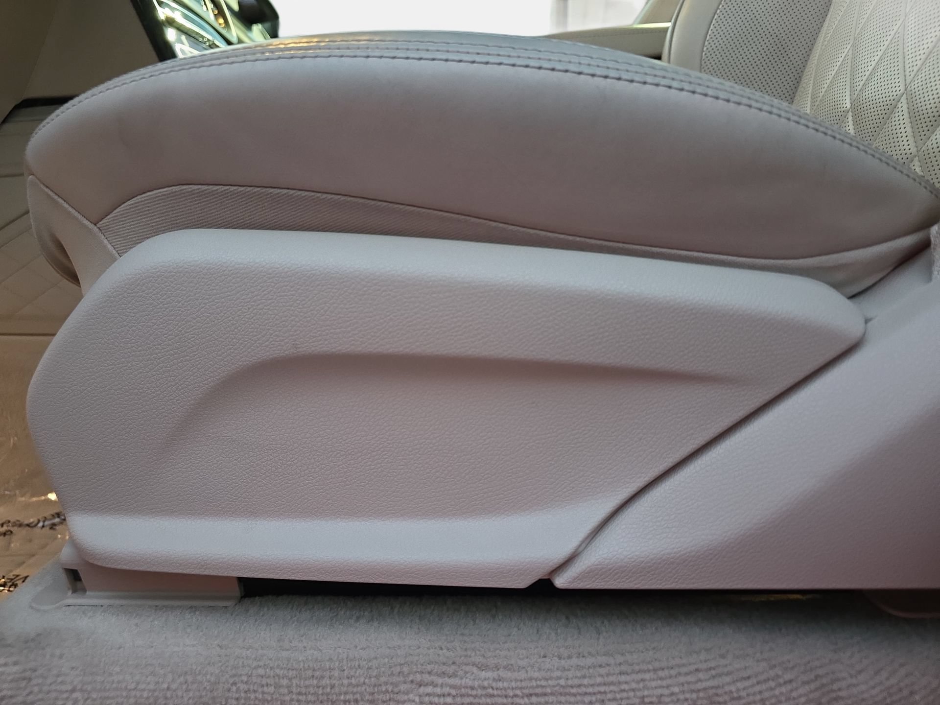 Certified 2020 Mercedes-Benz G 550 image 27