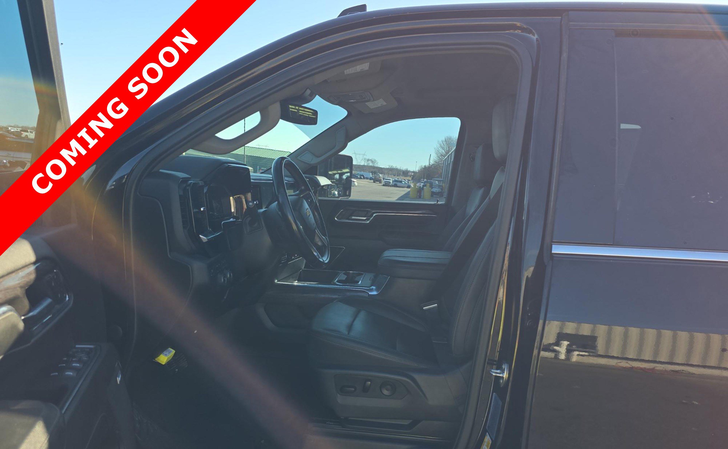 Used 2024 Chevrolet Silverado 3500 LTZ w/ LTZ Convenience Package image 4
