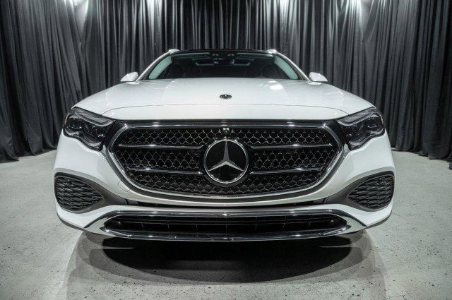 New 2026 Mercedes-Benz E 450 4MATIC All-Terrain Wagon image 2