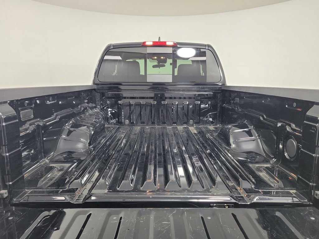 Used 2025 Nissan Frontier SV RWD image 29