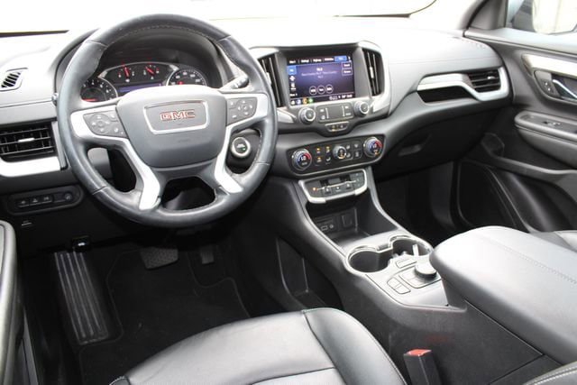 Used 2023 GMC Terrain SLT w/ Tech Package image 4