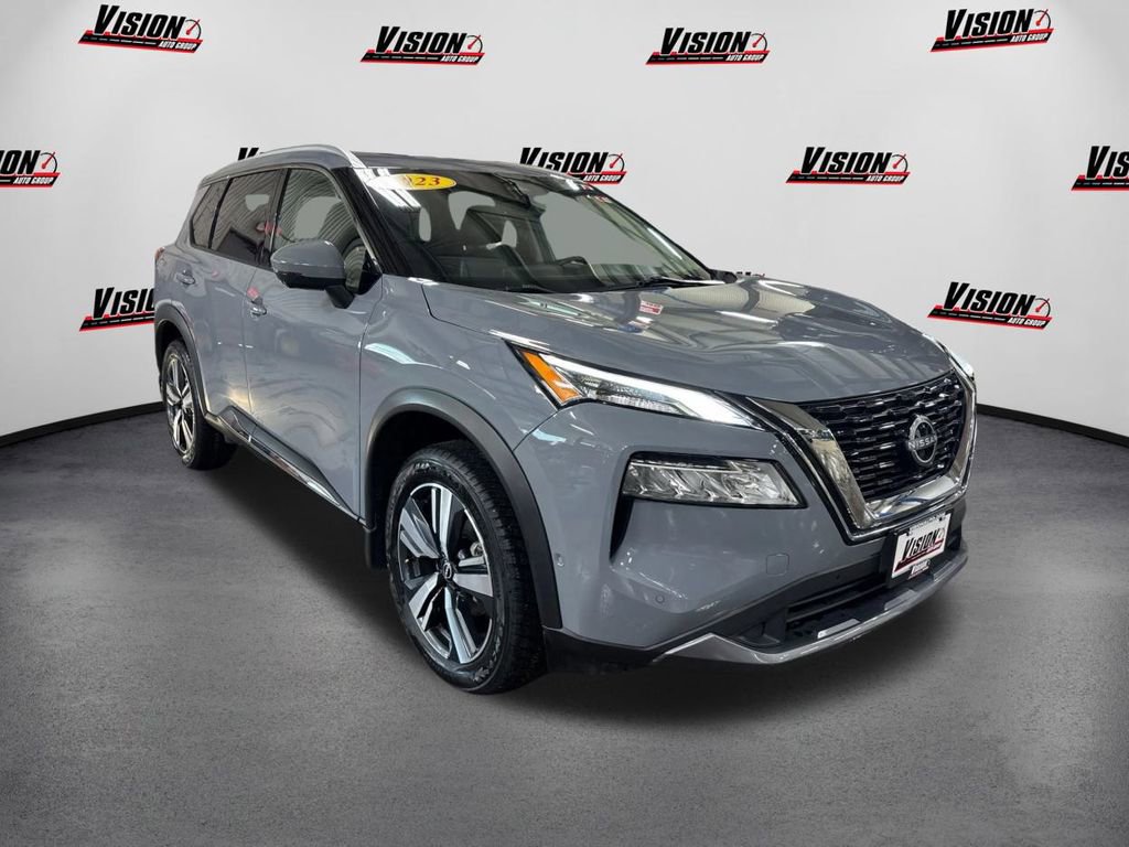 Used 2023 Nissan Rogue SL w/ SL Premium Package image 3