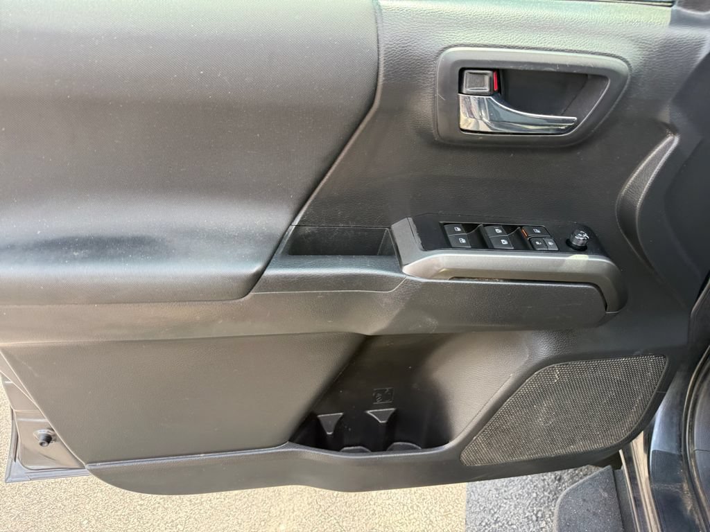Certified 2023 Toyota Tacoma TRD Sport AWD/4WD image 27
