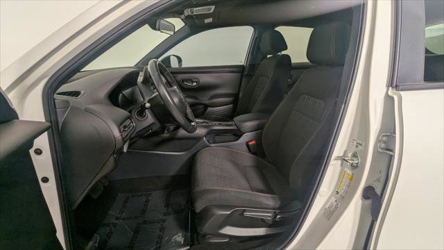 Used 2024 Honda HR-V Sport image 14