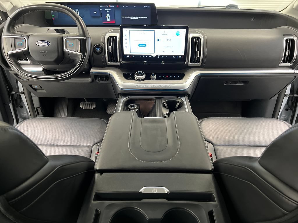 Used 2025 Ford Expedition Platinum AWD/4WD image 58