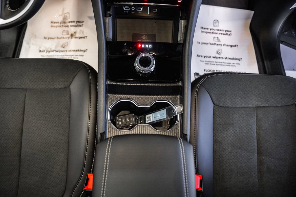 New 2025 Jeep Grand Cherokee Altitude image 24