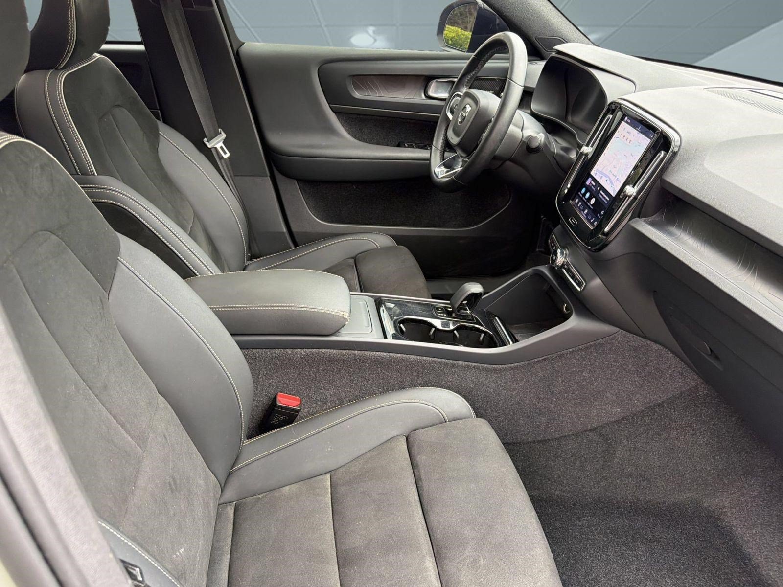 Certified 2023 Volvo C40 P8 Recharge Ultimate AWD/4WD image 23