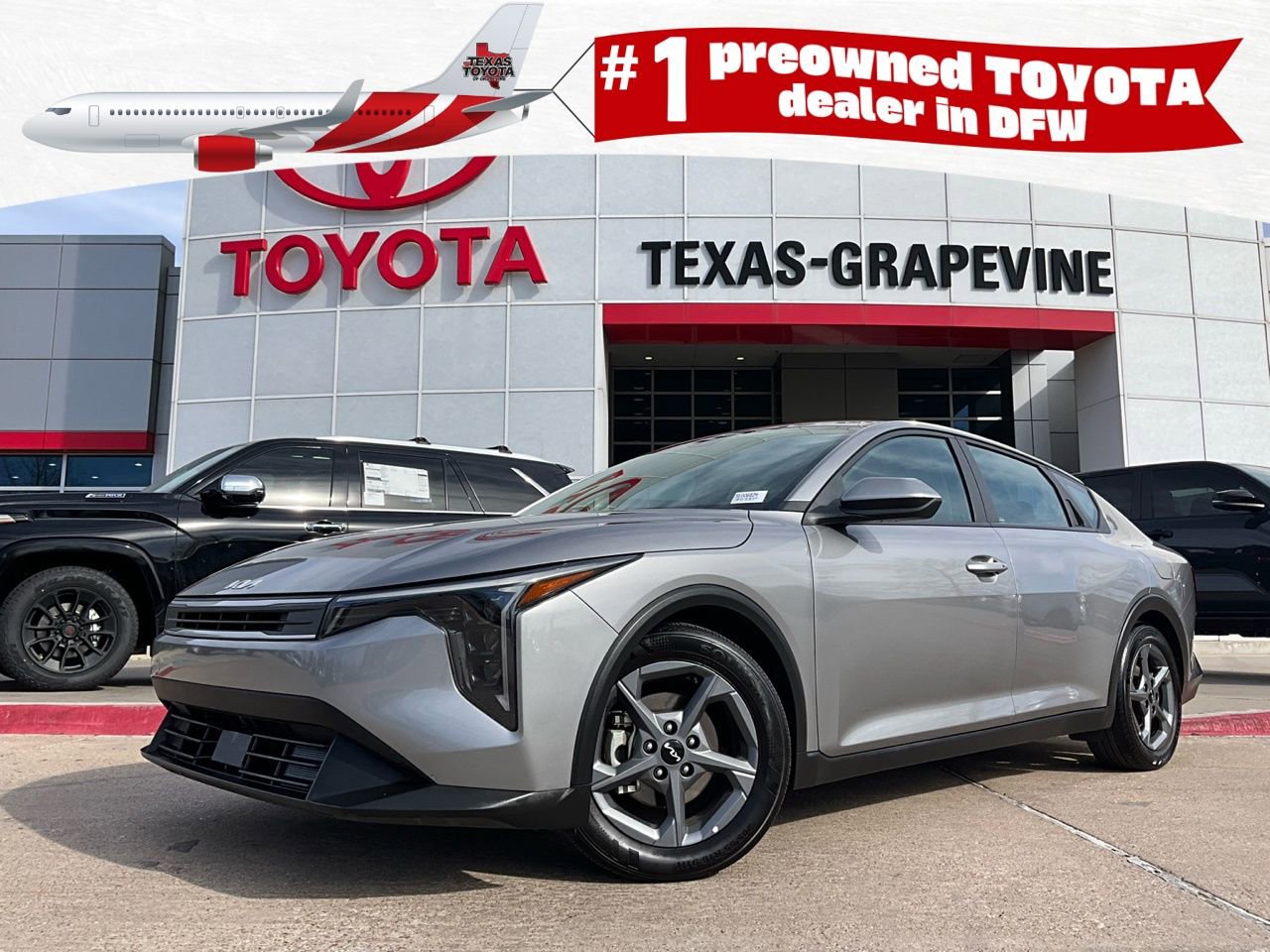 Used 2025 Kia K4 LXS image 1