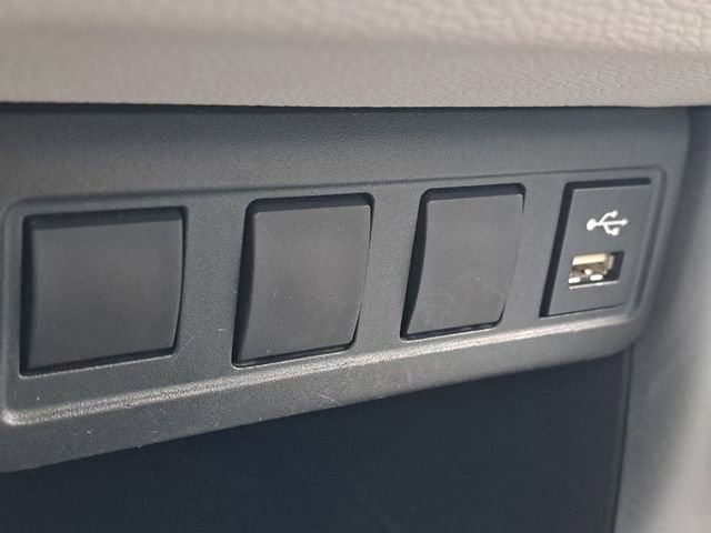 Used 2022 Toyota Corolla Cross L image 26