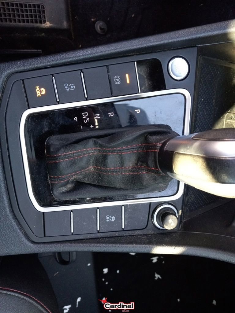 Used 2020 Volkswagen Jetta GLI Autobahn w/ GLI Autobahn Black Package image 33