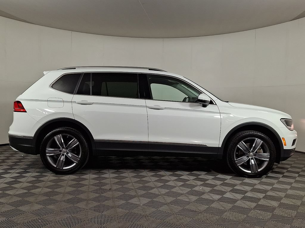 Used 2020 Volkswagen Tiguan SEL AWD/4WD image 10