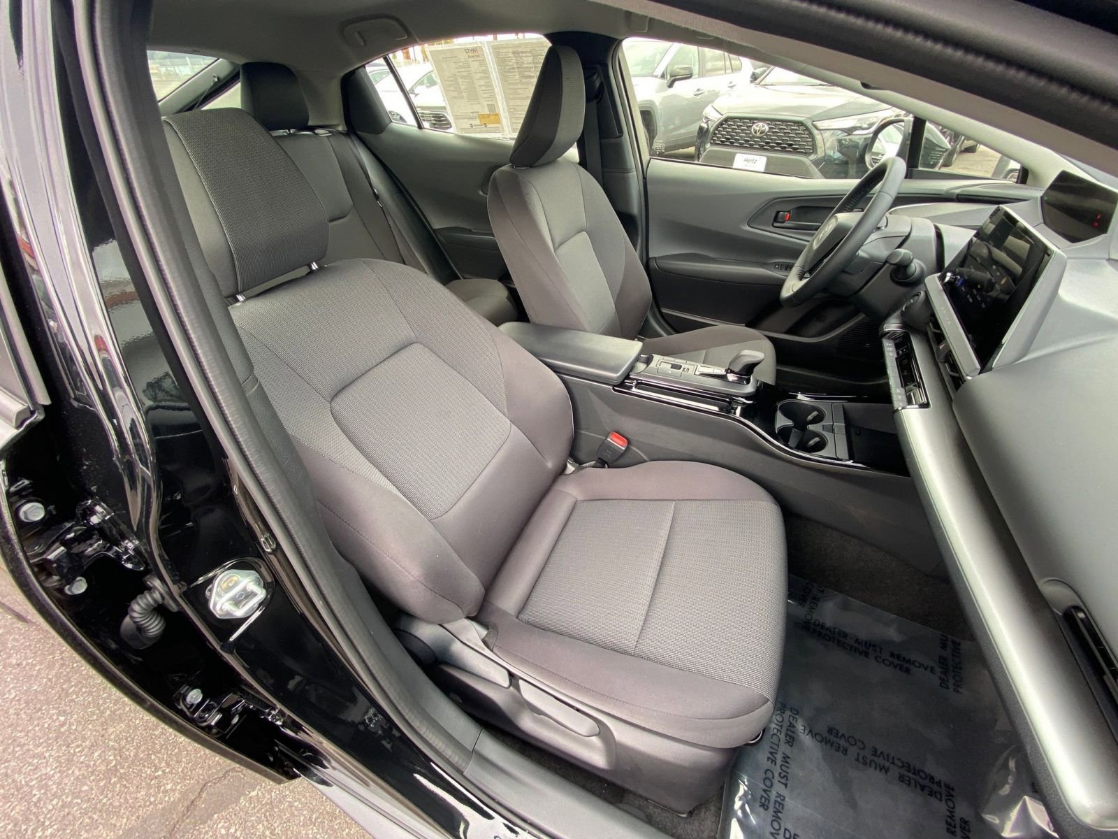 Used 2025 Toyota Prius LE image 27