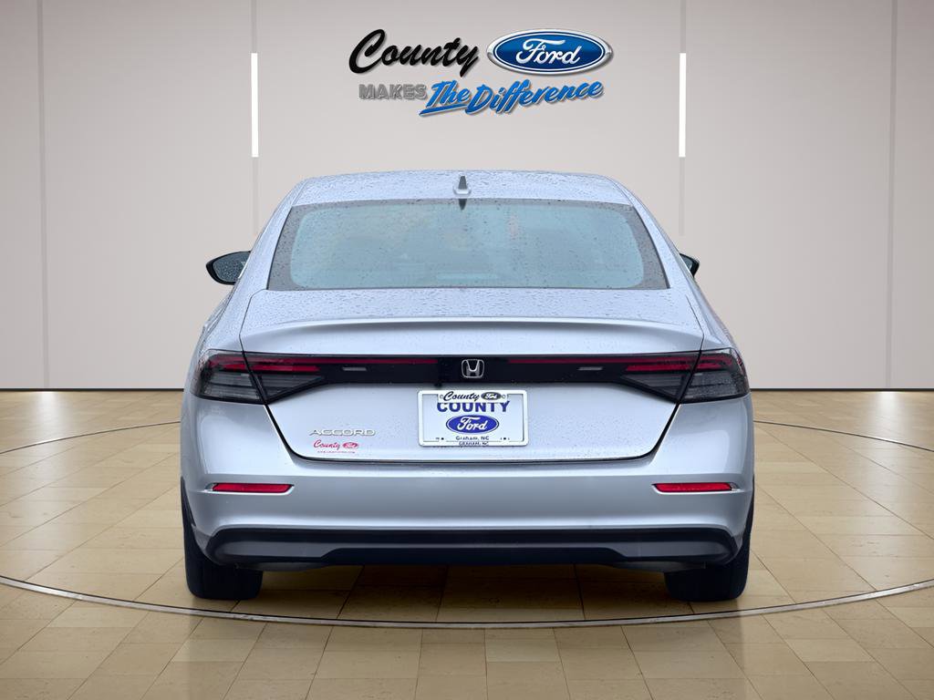 Used 2023 Honda Accord LX image 11