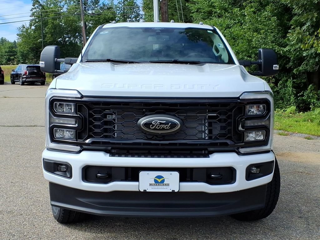 New 2026 Ford F250 XLT w/ XLT Premium Package AWD/4WD image 3