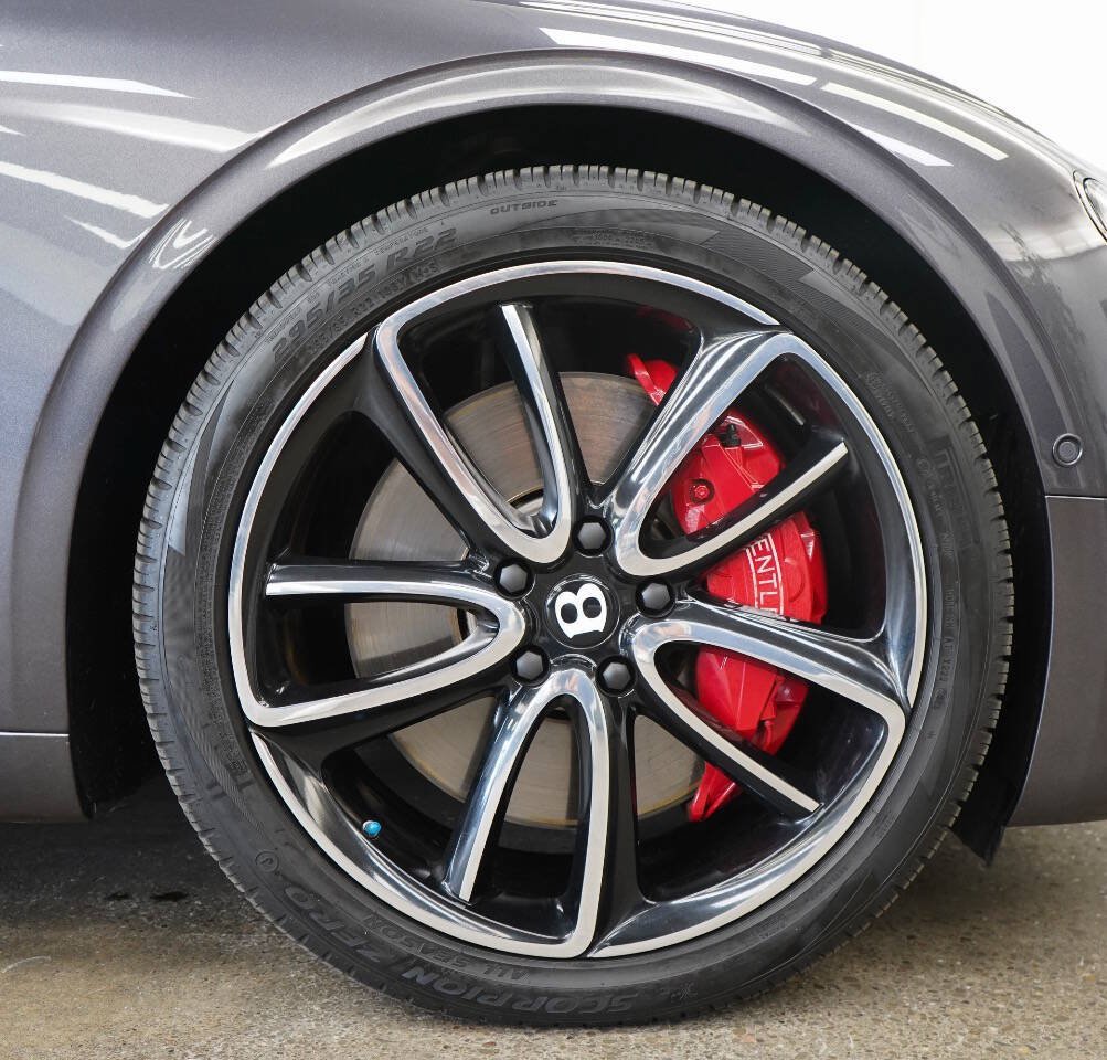 Used 2021 Bentley Continental GT AWD/4WD image 19