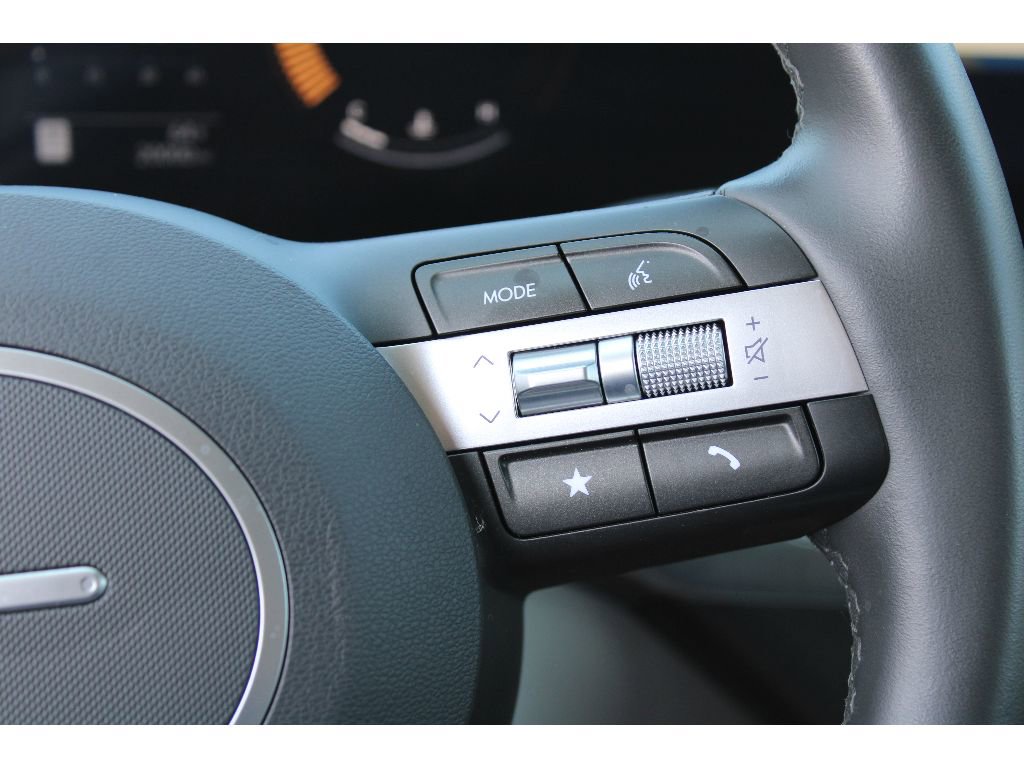 Used 2024 Hyundai Kona SEL AWD/4WD image 21