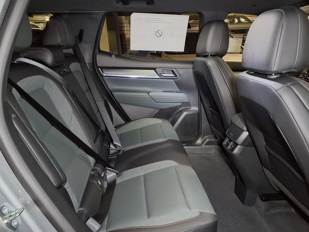 New 2026 GMC Terrain AT4 AWD/4WD image 7