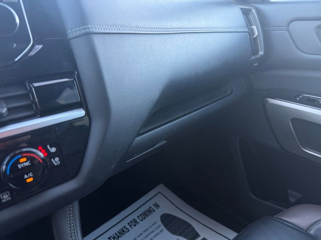 Used 2022 Nissan Pathfinder Platinum w/ Cargo Package image 32