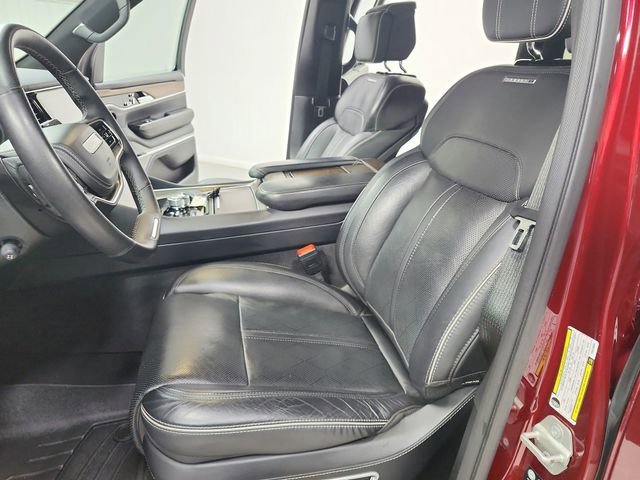 Used 2023 Jeep Grand Wagoneer L Series II image 19