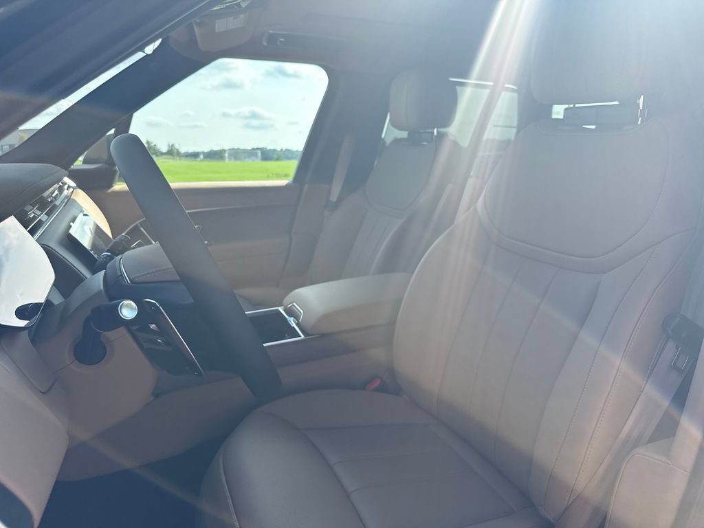 New 2026 Land Rover Range Rover SE AWD/4WD image 10