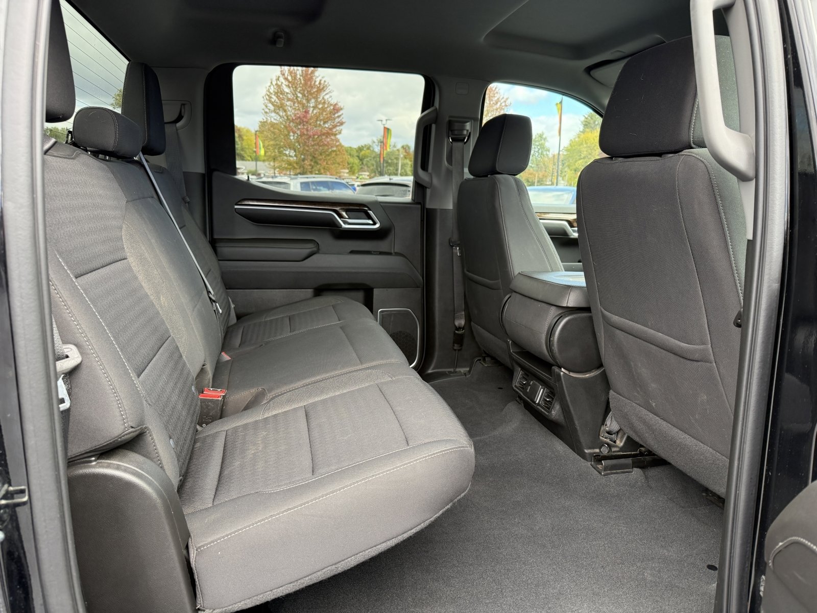Used 2022 GMC Sierra 1500 SLE image 12