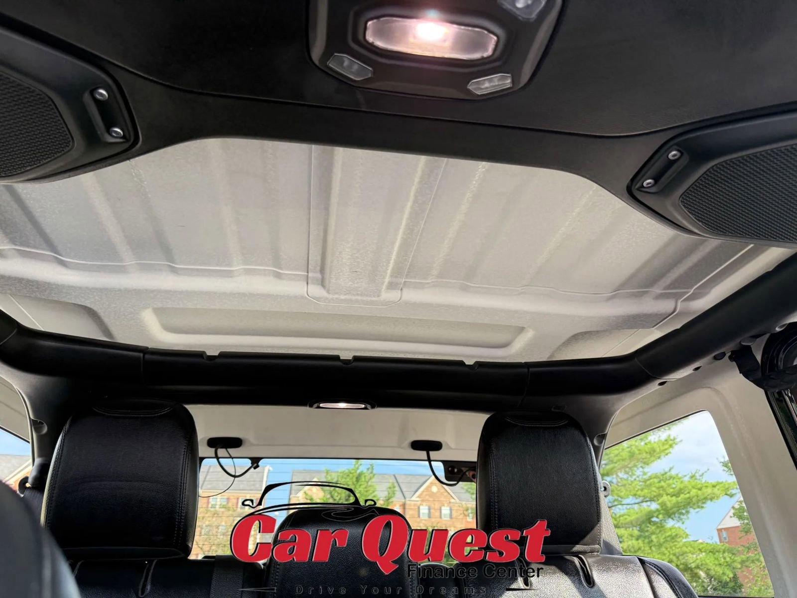 Used 2018 Jeep Wrangler Unlimited Rubicon w/ Dual Top Group image 24