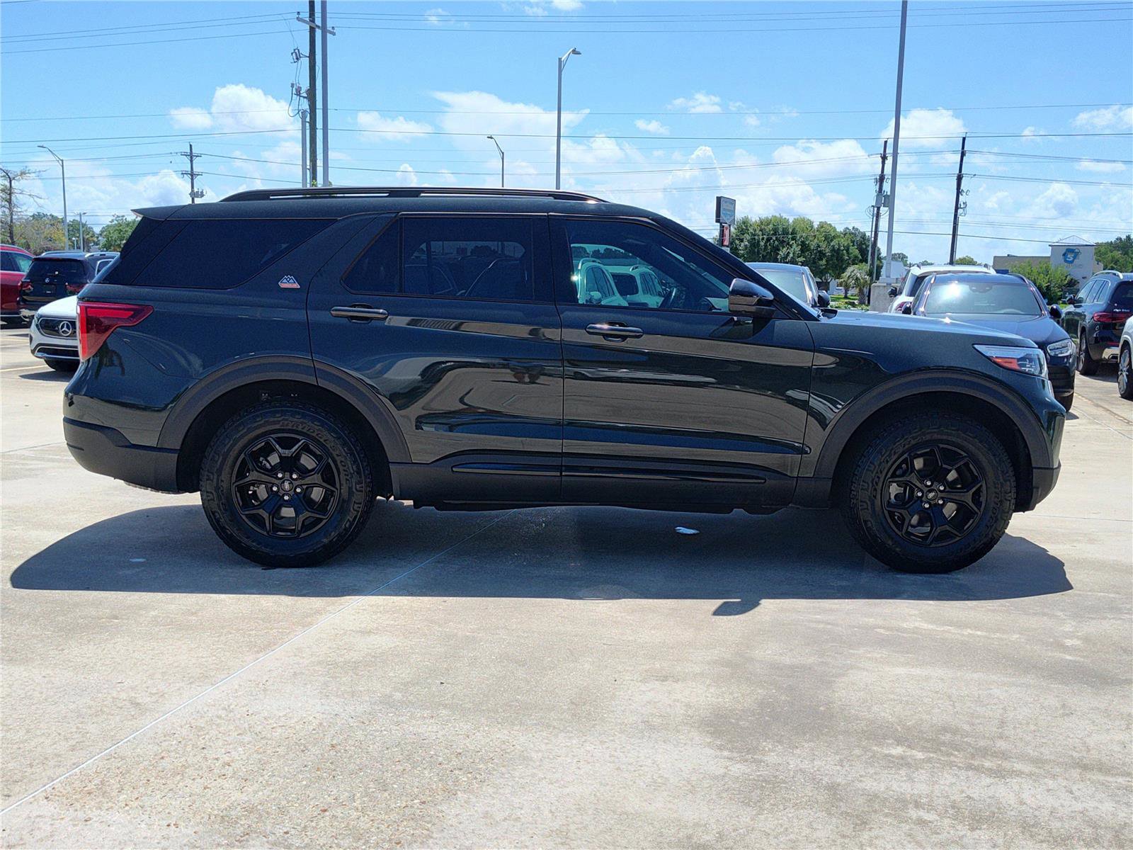 Used 2023 Ford Explorer Timberline w/ Timberline Technology Package image 11