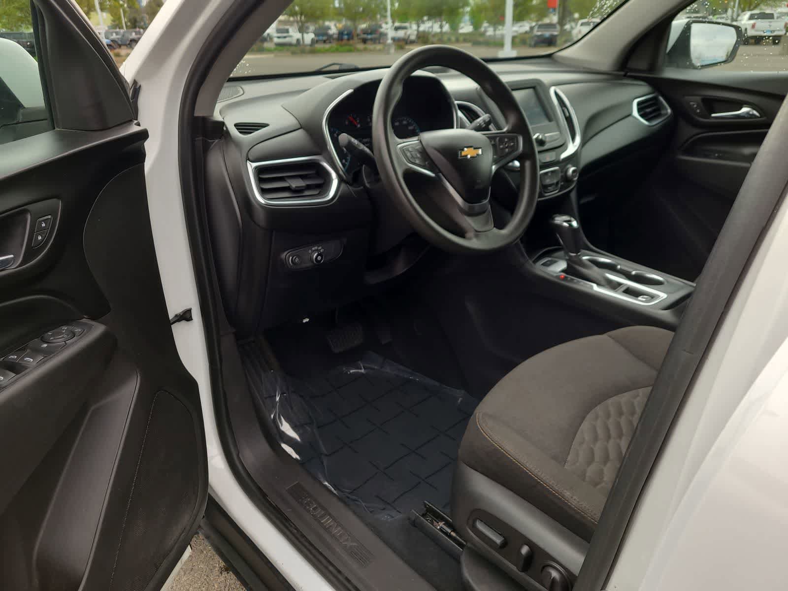 Used 2018 Chevrolet Equinox LT AWD/4WD image 10