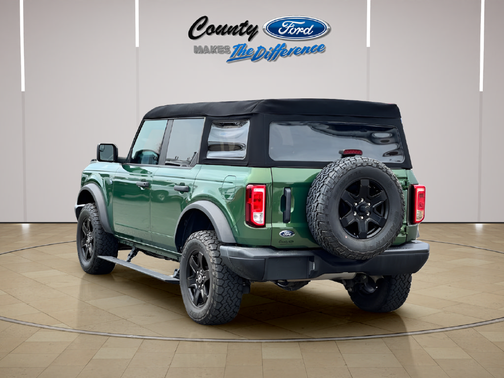 Used 2023 Ford Bronco Black Diamond AWD/4WD image 6